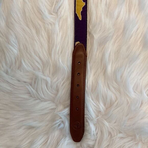 STATE TRADITIONS NORTH CAROLINA LEATHER STRAP BELT SIZE 30 - Picture 7 of 9